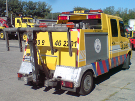 Mercedes Sprinter 2005, SOS autómentő  autómatricázás, autó matricázás (Mobile Truck Kft.) 