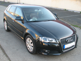 Audi A3 fóliázás: fényes fehér karosszéria fóliázás, üveghatású tető karosszéria fóliázás 5