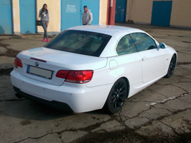 BMW 330D fóliázás: fényes fehér karosszéria fóliázás 7