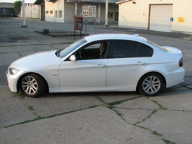 BMW E90 fóliázás: gyöngyházfehér karosszéria fóliázás 6