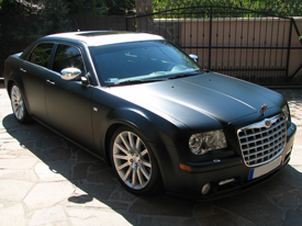 Chrysler 300C fóliázás:matt fekete karosszéria fóliázás 1