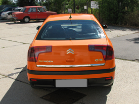 Citroen C5 fóliázás: fényes narancssárga karosszéria fóliázás 8