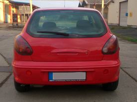 Fiat bravo fóliázás: fényes mély vörös karosszéria fóliázás 8