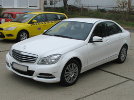 Mercedes C200 fóliázás: fényes metál bordó karosszéria fóliázás 5