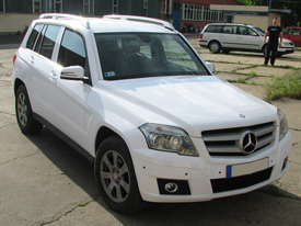 Mercedes GLK fóliázás: fényes fehér karosszéria fóliázás 1