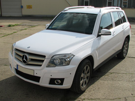 Mercedes GLK fóliázás: fényes fehér karosszéria fóliázás 3