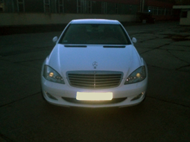 Mercedes S400 fóliázás: fényes fehér karosszéria fóliázás 2