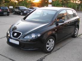 Seat Toledo fóliázás: fényes világos kék karosszéria fóliázás 5