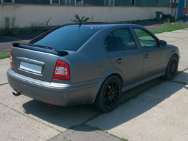 Skoda Octavia RS fóliázás: matt grafit karosszéria fóliázás üveghatású tetőfóliával 7
