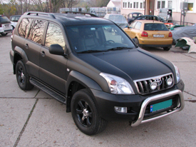 Toyota Land Crusier fóliázás: matt fekete karosszéria fóliázás 1