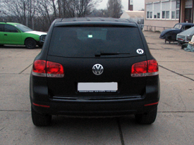 VolksWagen Touareg fóliázás: matt fekete karosszéria fóliázás 8